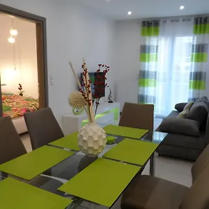 Laura Deluxe Apartament